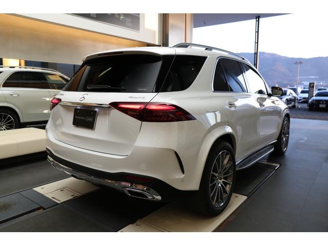 �����Z�f�X�E�x���c�̓h�C�c�{���V���c�b�g�K���g�ߍx�ł̃����Z�f�X���Ԃ��ւ�����d�厖�̂��A�S�O�N�ȏ�ɘj���Ē������Ă��܂��B�G�A�o�b�O��V�[�g�x���g�e���V���i�[�́A���̒����̌��ʐ��ݏo����܂����B