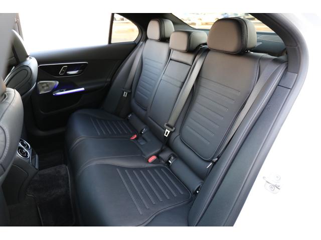 �w�S�Ȃ����ȁx�ƂȂ��Ă���܂��̂ŁA�㕔���Ȃ����K�ȏ��S�n�ł������܂��B�����Z�f�X�̃V�[�g�͏����d�߂ɂȂ��Ă���܂��B�����Ԃ̉^�]�̍ہA�K�x�Ȕ��������邱�Ƃł��K�⍘�̕��S�����炷���ʂ�������܂�