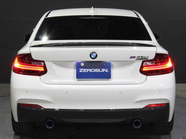 Ｍ２３５ｉ　クーペ　ＲＨＤ　６速ＭＴ　レカロシート　Ｍアダプティブサスペンション　ＯＳ技研スーパーロックＬＳＤ　カーボンリアウィング＆ミラーカバー　バイキセノンヘッド　３Ｄデザイン追加メーター　バイキセノン　黒キドニーグリル(7枚目)