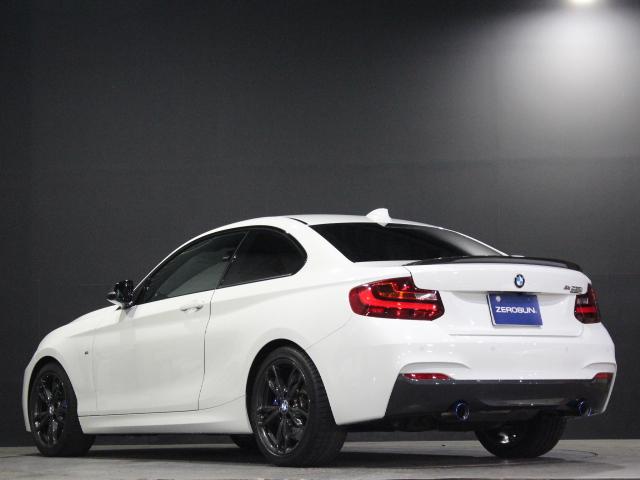 Ｍ２３５ｉ　クーペ　ＲＨＤ　６速ＭＴ　レカロシート　Ｍアダプティブサスペンション　ＯＳ技研スーパーロックＬＳＤ　カーボンリアウィング＆ミラーカバー　バイキセノンヘッド　３Ｄデザイン追加メーター　バイキセノン　黒キドニーグリル(27枚目)