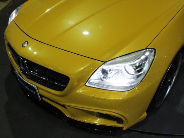 ＳＬＫ２００　ブルーエフィシェンシー　ＲＨＤ　ＷＡＬＤ　Ｒ１７２　ＢＬＡＣＫＢＩＳＯＮ　ＥＤコンプリート　ＡＭＧソーラービーム色替　１９ＡＷ　黒本革シート　電動オープン　バイキセノンヘッドライト　純正ナビ　フルセグＴＶ　クルコン　ＥＴＣ　ドラレコ(20枚目)