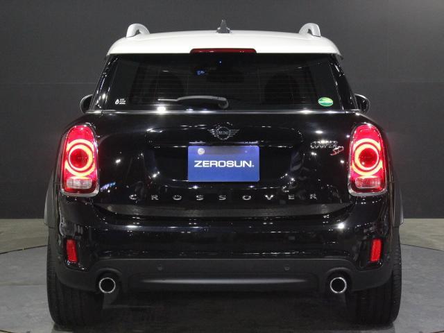 ＭＩＮＩ ディーゼル　ＣＯＯＰＥＲ　ＳＤ　ＡＬＬ４　ＲＨＤ　ペッパーＰＫＧ　茶革　ＡＣＣ　純正１８ＡＷ　ＯＰレザーチェスターブリティッシュオークシート　ＭＩＮＩドライビングモード　ドライビングアシスト　純正ＨＤＤナビ　Ｂモニター　メモリー付きＰＷシート（7枚目）