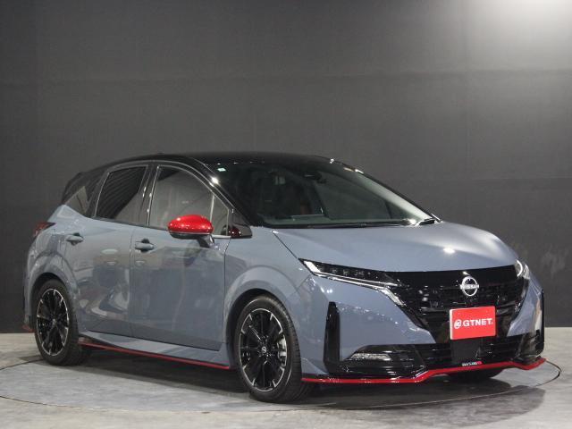 オーラ ＮＩＳＭＯ　ｔｕｎｅｄ　ｅ－ＰＯＷＥＲ　４ＷＤ　純正ナビＴＶ　全方位カメラ　純正アルミ（9枚目）