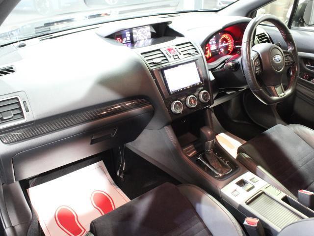 ご来店前にお問合せフォームから「来店予約」をお願い致します。予約ナシの当日のご来店については恐れ入りますがお電話で在庫確認をお願い致します。