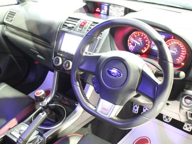 ＷＲＸ ＳＴＩ ＳＴＩ　タイプＳ　ＳＴＩエアロ・マフラー　車高調　ナビＴＶ　Ｂモニター　ハーフレザーシート　パワーシート　シートヒーター　純正１８ＡＷ　ＳＴＩタワーバー　レーダー探知機　ＥＴＣ　スマートキー（3枚目）