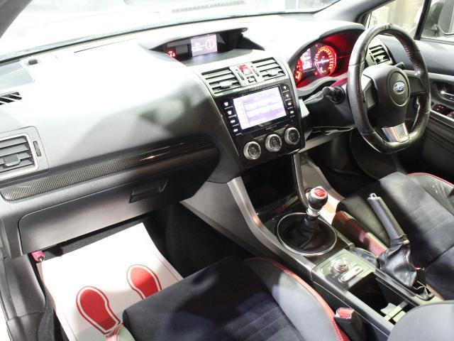 ＷＲＸ ＳＴＩ ＳＴＩ　１オナ　車高調　Ｒスポ　ナビＴＶ　ハーフレザーシート　純正１８ＡＷ　ＬＥＤヘッドライト　ＥＴＣ　スマートキー（13枚目）