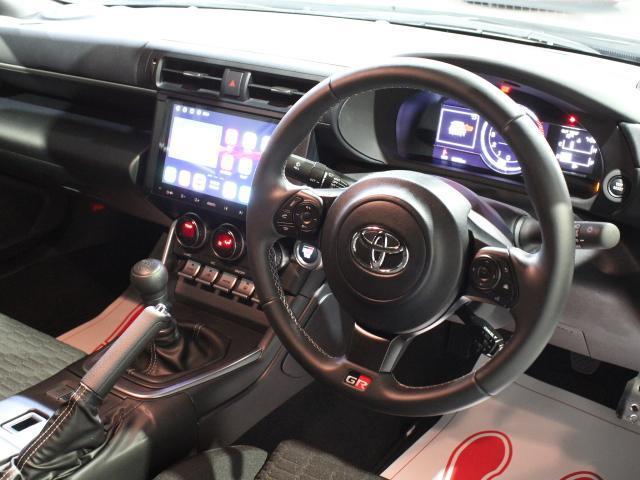 ＧＲ８６ ＲＣ　１オナ　フルエアロ　ＨＫＳパーツ　エンケイ１８ＡＷ　アイサイト　グロウダウンサス　ＡＴＯＴＯディスプレイオーディオ　Ｂモニター　オートバックス浜松ＣＰＵ改　ＬＥＤヘッドライト　スマートキー（3枚目）