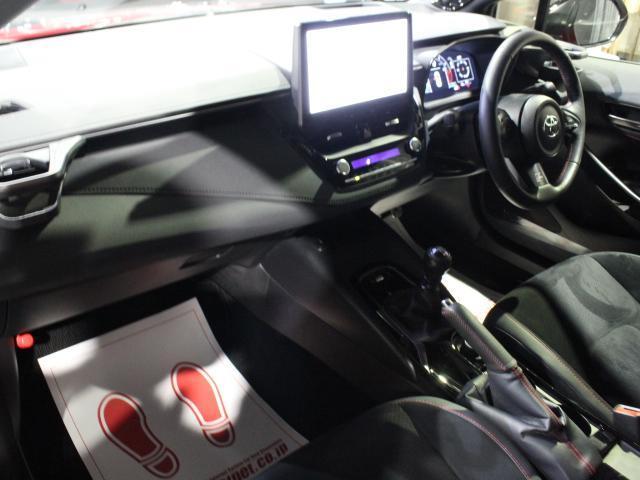 GRカローラ RZ 1オナ 純正ナビTV Bカメラ RSR車高調 TRDスポイラー レーダークルコン ステアリングヒーター ハーフレザーシート シートヒーター ETC スマートキー(13枚目)