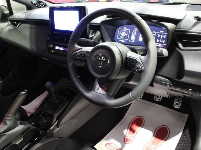 GRカローラ RZ 1オナ 純正ナビTV Bカメラ 純正18AW ステアリングヒーター ハーフレザーシート シートヒーター レーダークルコン コーナーセンサー ETC スマートキー(3枚目)