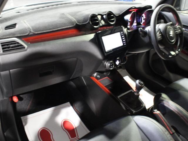 ご来店前にお問合せフォームから「来店予約」をお願い致します。予約ナシの当日のご来店については恐れ入りますがお電話で在庫確認をお願い致します。