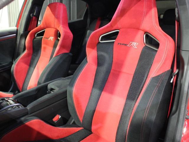 ご来店前にお問合せフォームから「来店予約」をお願い致します。予約ナシの当日のご来店については恐れ入りますがお電話で在庫確認をお願い致します。