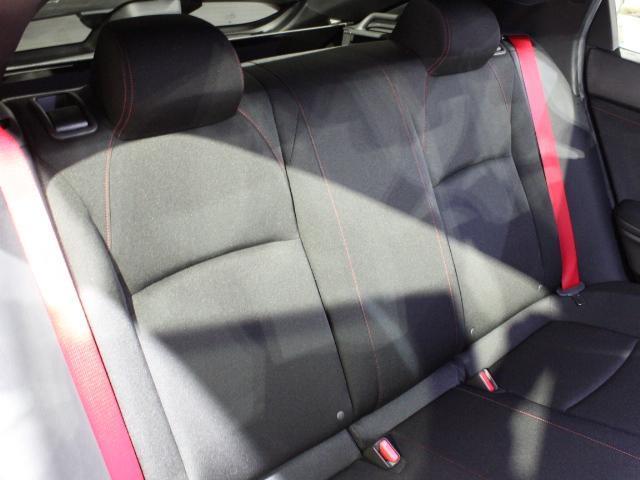 ご来店前にお問合せフォームから「来店予約」をお願い致します。予約ナシの当日のご来店については恐れ入りますがお電話で在庫確認をお願い致します。