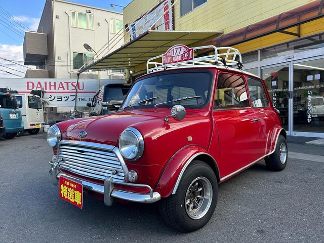 ＭＩＮＩ 　センターメーター　インパネ交換　ステアリング　オーバーフェンダー　アナログ時計　ラジエーターグリル　フェンダーミラー　バンパー　１０インチホイール（2枚目）