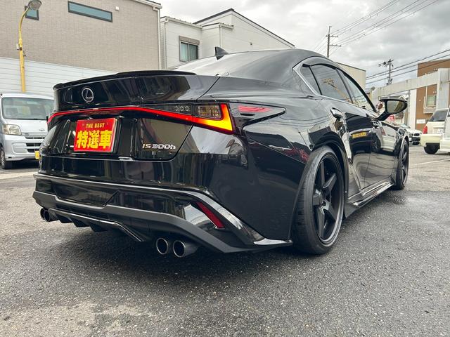 ＩＳ ＩＳ３００ｈ　Ｆスポーツ　ワンオーナー　禁煙車　本革　Ｆスポーツ専用オレンジキャリパー　ムーンルーフ　前後ドライブレコーダー　レーダー　パノラマミックビューモニター　ＴＲＤエアロ　３連ＬＥＤ　ナビ　フルセグ（9枚目）