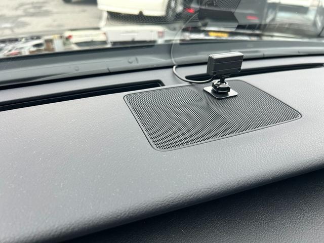 ＩＳ ＩＳ３００ｈ　Ｆスポーツ　ワンオーナー　禁煙車　本革　Ｆスポーツ専用オレンジキャリパー　ムーンルーフ　前後ドライブレコーダー　レーダー　パノラマミックビューモニター　ＴＲＤエアロ　３連ＬＥＤ　ナビ　フルセグ（43枚目）