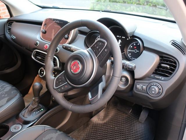５００ｘ フィアット ベース 認定中古車 大阪府 ベース 認定中古車 フィアット５００ｘの中古車 Biglobe中古車情報 相場 検索