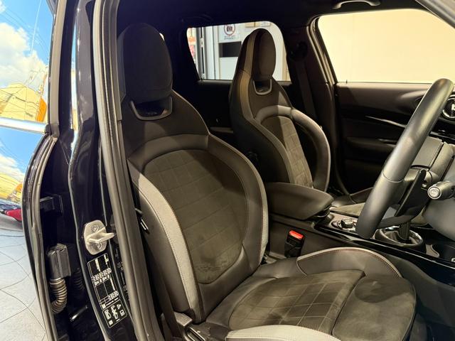 ＭＩＮＩ ジョンクーパーワークス　クラブマン（2枚目）