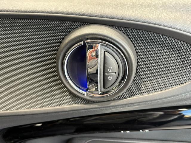 ＭＩＮＩ ジョンクーパーワークス　クラブマン（17枚目）