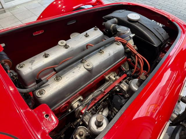 ヒーレーその他 シルバーストーン（9枚目）