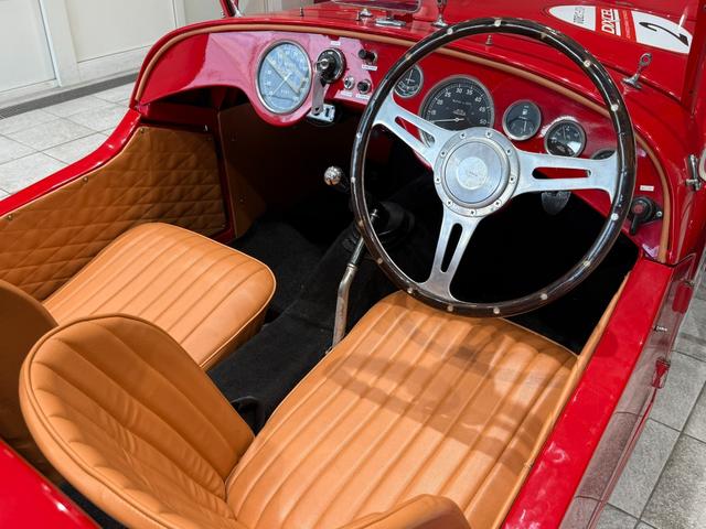 ヒーレーその他 シルバーストーン（14枚目）