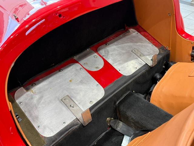 ヒーレーその他 シルバーストーン（33枚目）