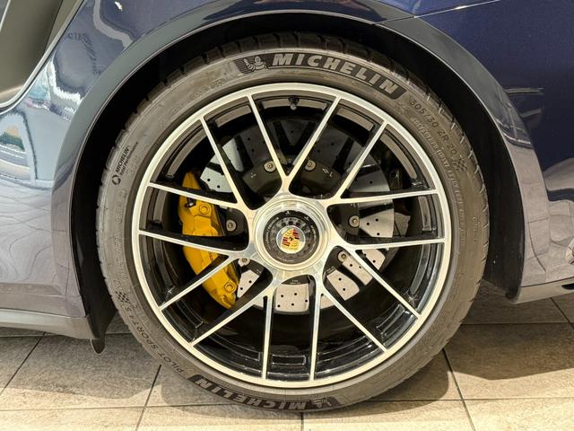 ９１１ ９１１ターボＳ　カブリオレ　スポーツクロノ　ディーラー車　黒幌フル電動　７速ＰＤＫ（4枚目）