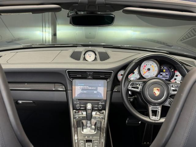 ９１１ ９１１ターボＳ　カブリオレ　スポーツクロノ　ディーラー車　黒幌フル電動　７速ＰＤＫ（18枚目）