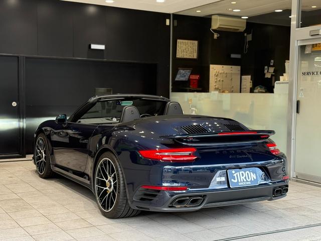 ９１１ ９１１ターボＳ　カブリオレ　スポーツクロノ　ディーラー車　黒幌フル電動　７速ＰＤＫ（39枚目）
