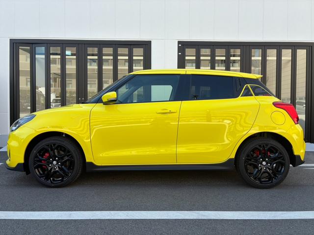 スイフトスポーツ ＺＣ３３Ｓ　ファイナルエディション　スズキセーフティーサポート搭載　誤発信抑制機能　後方誤発信抑制機能　後退時ブレーキサポート　全方位カメラ付き　ブラックホイール（45枚目）