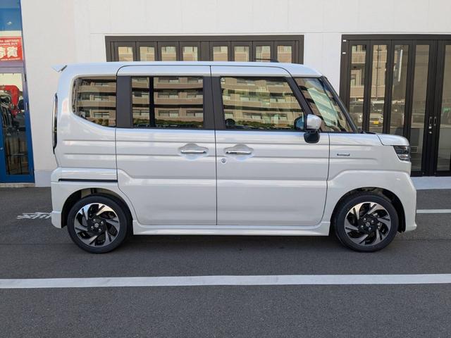 スペーシアカスタム ハイブリッドＸＳターボ　全方位モニター付き９インチメーカーナビ　スズキセーフティーサポート搭載　誤発信抑制機能　後方誤発信抑制機能　低速時ブレーキサポート　スリムサーキュレーター　オッドマン　両側電動パワースライドドア（12枚目）