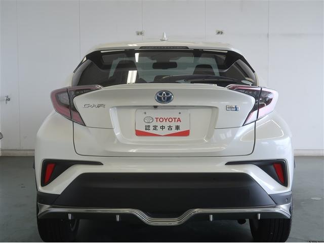 Ｃ－ＨＲ Ｇ　ハーフ革　ＴＳＳ　アイドルストップ　ＤＶＤ再生可　ＬＥＤヘッド　バックモニタ　ナビ＆ＴＶ　ＥＴＣ付　キーフリーシステム　スマキー　横滑り防止機能　クルーズＣ　エアバッグ　サイドカーテンエアバック（5枚目）