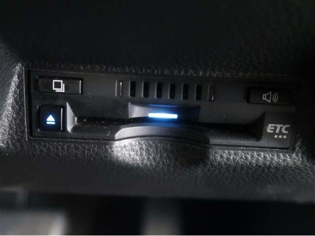 ヤリスクロス ハイブリッドZ クルーズC 横滑防止装置 リアカメラ ワンオーナー車 フルセグ地デジ LEDライト メモリーナビゲーション ナビ&TV 盗難防止装置 電動シート ドライブレコーダー AW キーレス DVD再生 ABS(17枚目)