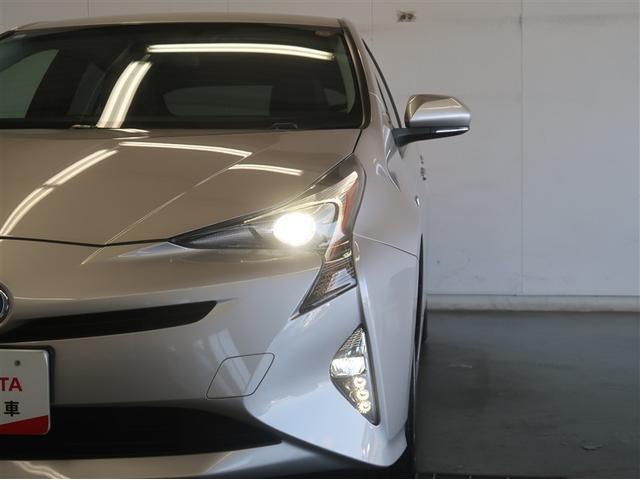 プリウス Ｓツーリングセレクション　フルオートエアコン　デュアルエアバック　バックモニタ－　ＡＷ　イモビ　ＥＳＣ　パワーウインド　スマキ－　ＥＴＣ車載器　サイドエアバック　ナビＴＶ　１オーナー　アイドリングストップ機能付　ＬＥＤヘッド（25枚目）