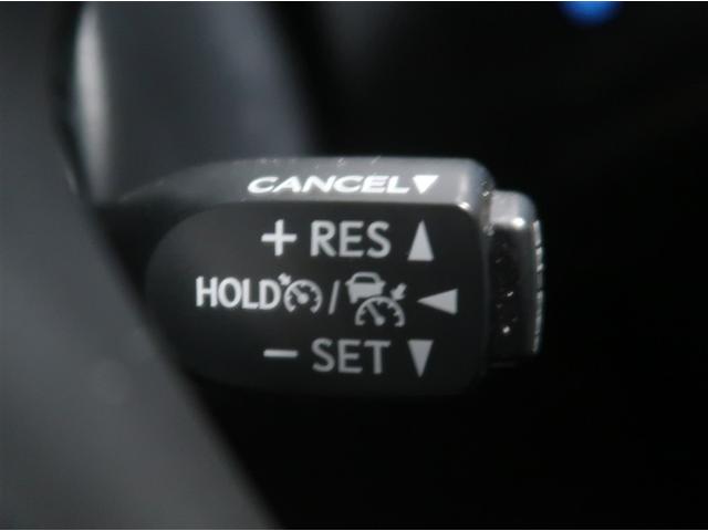 アルファードハイブリッド Ｘ　両電動ドア　ＬＥＤヘッドライト　１オーナ　横滑り防止　ＥＴＣ車載器　クルコン　リアオートエアコン　ミュージックプレイヤー接続可　メモリーナビ　キーレス　ナビ＆ＴＶ　４ＷＤ　ＤＶＤ再生　３列シート　ＰＳ（19枚目）