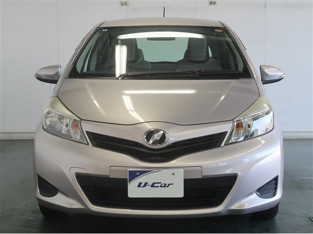 ヴィッツ F Mパッケージ ワイヤレスキー 助手席エアバッグ エアバック付き パワーウィンドウ ABS付き パワーステアリング エアコン AUX メモリーナビ ワンセグ 1オーナ(7枚目)