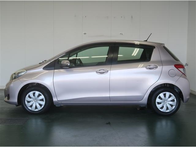 ヴィッツ F Mパッケージ ワイヤレスキー 助手席エアバッグ エアバック付き パワーウィンドウ ABS付き パワーステアリング エアコン AUX メモリーナビ ワンセグ 1オーナ(8枚目)