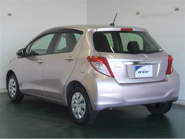 ヴィッツ F Mパッケージ ワイヤレスキー 助手席エアバッグ エアバック付き パワーウィンドウ ABS付き パワーステアリング エアコン AUX メモリーナビ ワンセグ 1オーナ(11枚目)