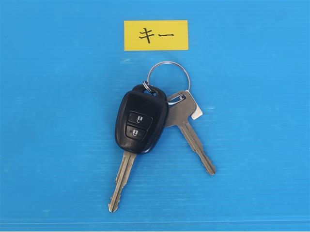 ヴィッツ F Mパッケージ ワイヤレスキー 助手席エアバッグ エアバック付き パワーウィンドウ ABS付き パワーステアリング エアコン AUX メモリーナビ ワンセグ 1オーナ(27枚目)