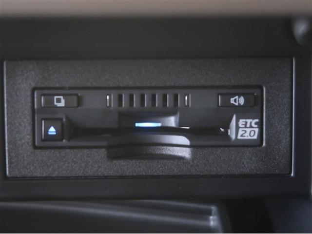 ランドクルーザープラド ＴＸ　Ｌパッケージ　７０ｔｈアニバーサリーリミテッド　本革　プリクラッシュセーフティシステム　フルセグテレビ　ＡＵＸ　ＥＴＣ付き　ナビ＆ＴＶ　三列シート　ＬＥＤランプ　アルミ　ＳＲＳ　横滑り防止　ＡＢＳ　キーレス　クルーズコントロール　電動シート（21枚目）