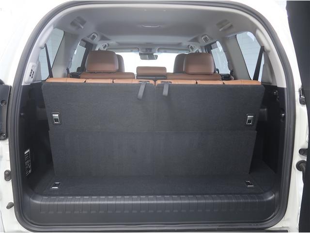 ランドクルーザープラド ＴＸ　Ｌパッケージ　７０ｔｈアニバーサリーリミテッド　本革　プリクラッシュセーフティシステム　フルセグテレビ　ＡＵＸ　ＥＴＣ付き　ナビ＆ＴＶ　三列シート　ＬＥＤランプ　アルミ　ＳＲＳ　横滑り防止　ＡＢＳ　キーレス　クルーズコントロール　電動シート（32枚目）