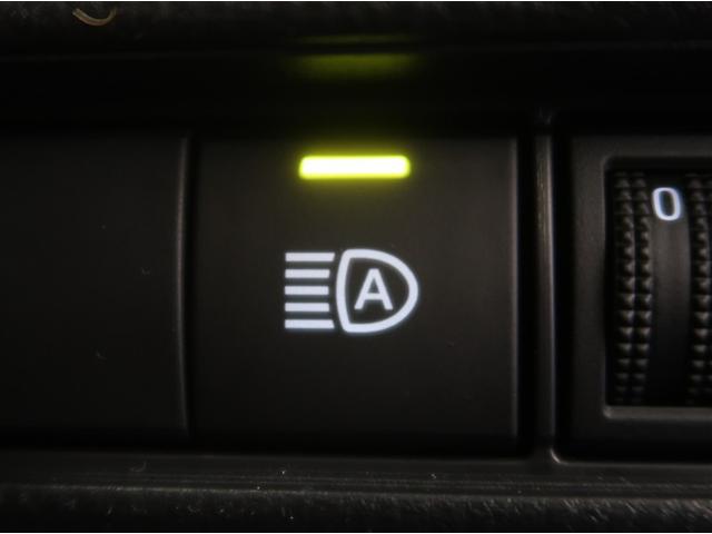 プリウス Ｚ　リアカメラ　プリクラッシュ　ＰＷシート　１オーナ　ＡＣ１００Ｖ電源　ＬＥＤランプ　オートクルーズ　アルミホイール　ドライブレコーダ　ＡＣ　運転席エアバッグ　横滑り防止装置　ＥＴＣ付　盗難防止システム（15枚目）