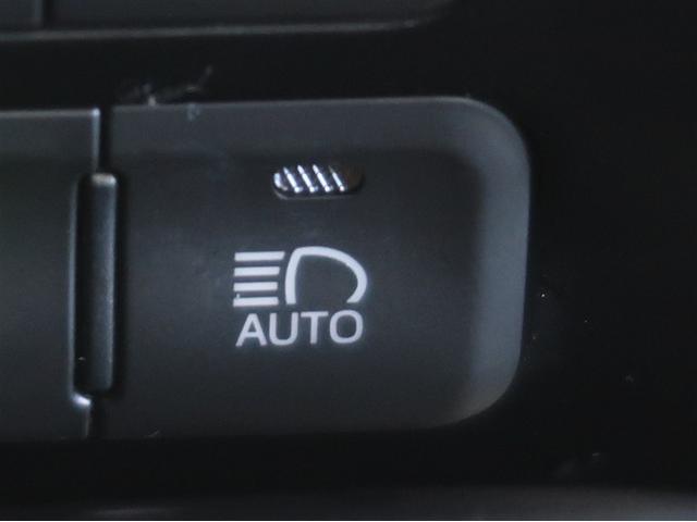 プリウス Ｓセーフティプラス　衝突回避システム　Ｂモニター　ドラレコ付き　ＬＥＤライト　クルコン　ＥＴＣ装備　スマートＫＥＹ　ナビＴＶ　イモビライザー　横滑り防止機能　ＰＷ　カーテンエアバッグ　キーレスエントリー　オ－トエアコン（16枚目）