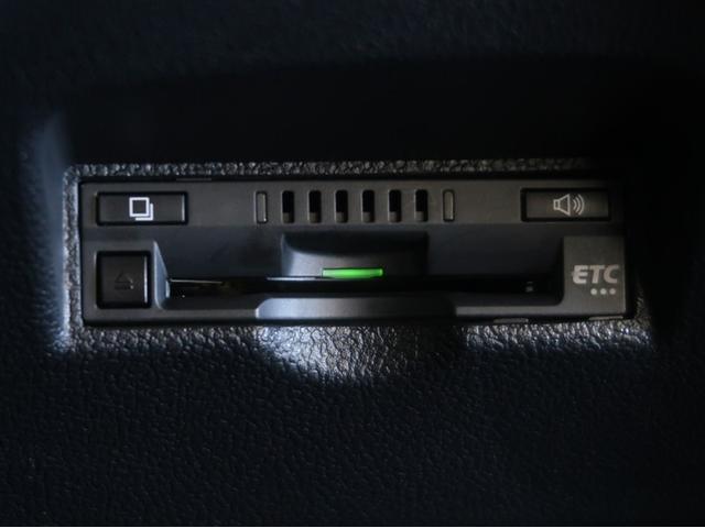 プリウス Ｓセーフティプラス　衝突回避システム　Ｂモニター　ドラレコ付き　ＬＥＤライト　クルコン　ＥＴＣ装備　スマートＫＥＹ　ナビＴＶ　イモビライザー　横滑り防止機能　ＰＷ　カーテンエアバッグ　キーレスエントリー　オ－トエアコン（20枚目）