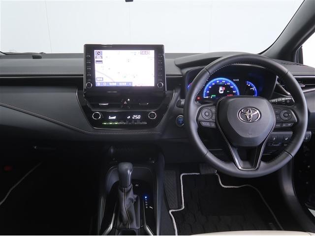 �X�^�C���b�V���ȃf�U�C���̃C���p�l�B�e����X�C�b�`�͎g���Ղ��ʒu�ɔz�u����Ă܂��B