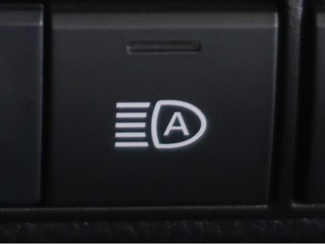 �I�[�g�}�`�b�N�n�C�r�[���Ƃ́A��s�Ԃ�Ό��Ԃ̃��C�g��F�����A�n�C�r�[���ƃ��[�r�[���������Ő؂�ւ���@�\�ł��B�铹�̎��E���m�ۂ��܂��B�ڍׂ͔̔��X�X�^�b�t�܂ł��q�ˉ������B