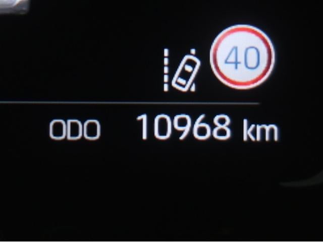 アクア Ｚ　エアロ　ＬＥＤヘッドライト　スマートキー　１００Ｖ電源　イモビライザー　アルミホイール　ドライブレコーダー　オートクルーズコントロール　フルセグＴＶ　エアコン　ＥＳＣ　ナビ＆ＴＶ　カーテンエアバッグ（10枚目）