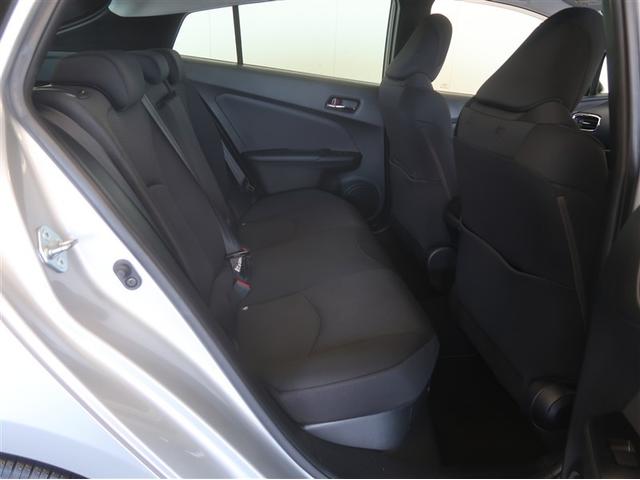 プリウス Ｓ　ＤＶＤ再生機能　アイスト　ＥＳＣ　スマートキ－　地デジ　メモリーナビゲーション　ＬＥＤヘッドライト　ＥＴＣ車載器　フルオートエアコン　クルーズコントロール　エアバッグ　イモビ　パワーウインドウ　ＰＳ（33枚目）