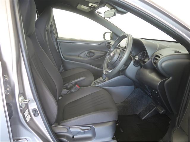 ヤリス Ｘ　ＰＣＳ　スマートキーシステム　横滑り防止装置付き　ワイヤレスキー　バックガイドモニター　盗難防止　サイドエアバック　エアコン　Ｗエアバッグ　パワーウインドウ　パワステ　運転席エアバッグ　ナビ　ＡＢＳ（29枚目）