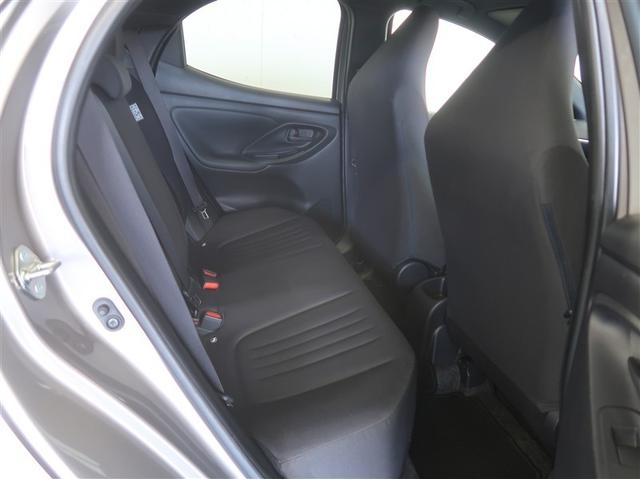 ヤリス Ｘ　ＰＣＳ　スマートキーシステム　横滑り防止装置付き　ワイヤレスキー　バックガイドモニター　盗難防止　サイドエアバック　エアコン　Ｗエアバッグ　パワーウインドウ　パワステ　運転席エアバッグ　ナビ　ＡＢＳ（30枚目）