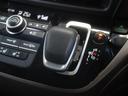 無段変速機(CVT)を搭載。有段変速機に存在する「変速ショック」が無いので、スムーズなアクセル操作が可能です♪